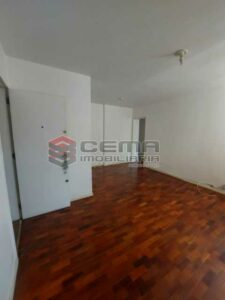 Apartamento à venda em Cosme Velho, Zona Sul RJ, Rio de Janeiro, 2 quartos , 74m² Thumbnail 3